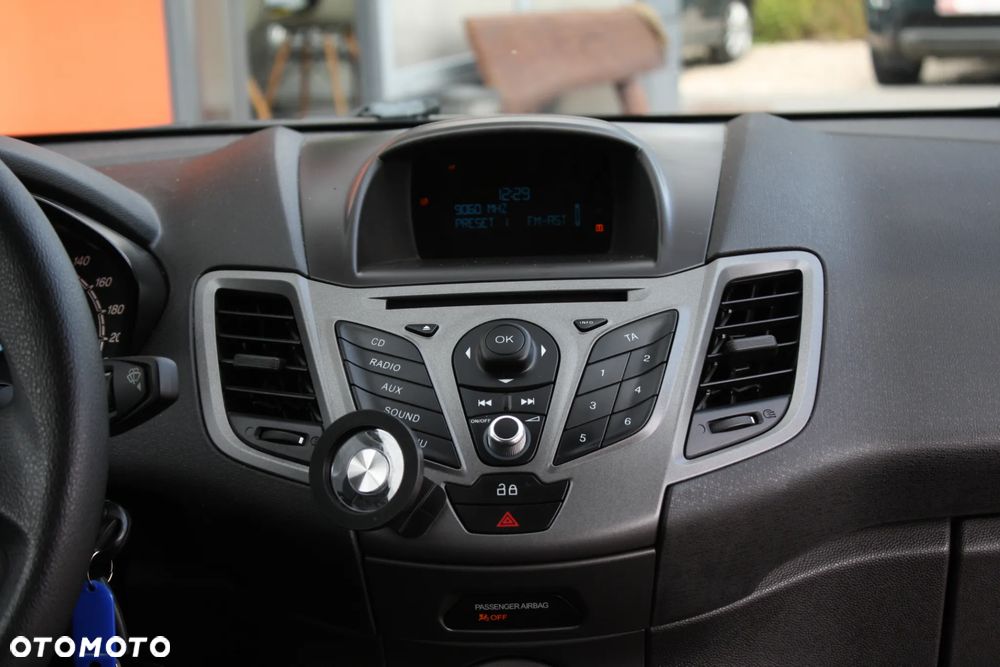 Ford Fiesta 1.25 Trend Edition - 29