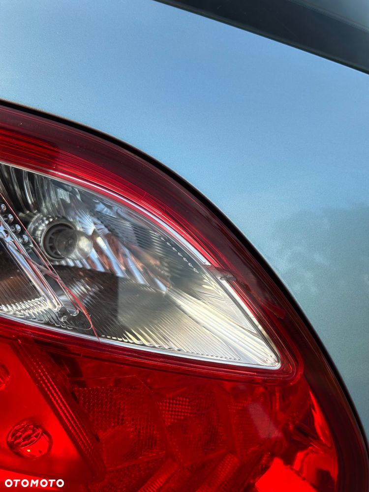 Mazda 2 1.3 Exclusive - 12