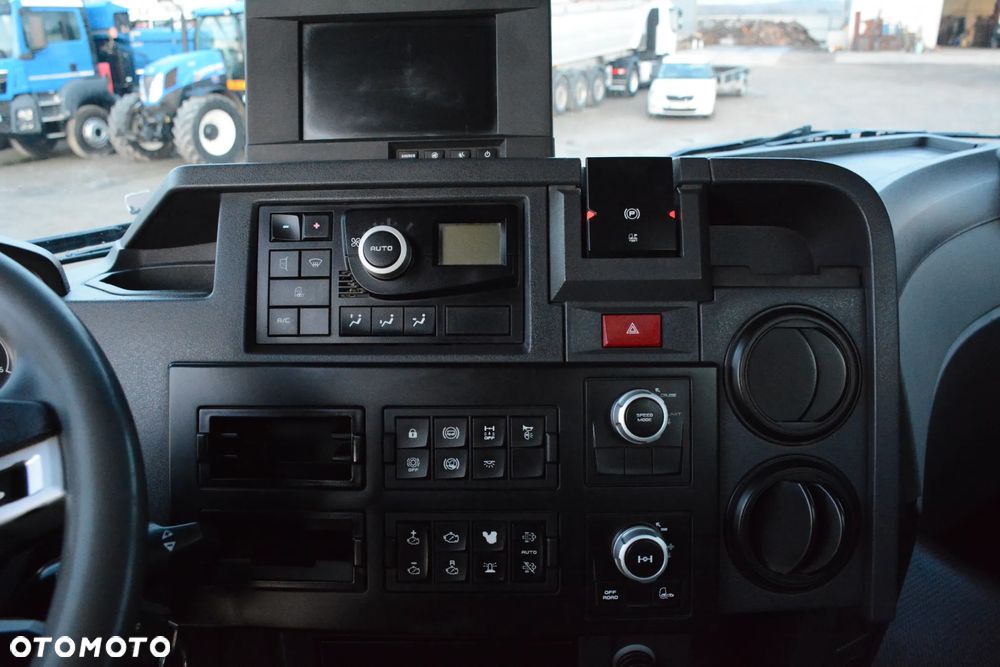 Renault K 480 / 2018r. / 8x4 / Mulda / CiF / Resor / Super stan - 19