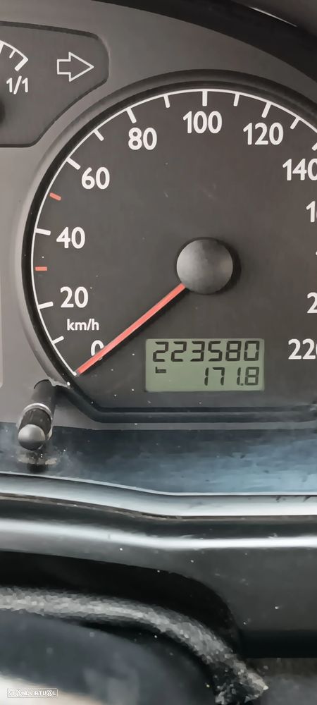 VW Polo 1.4 TDi Confortline - 9