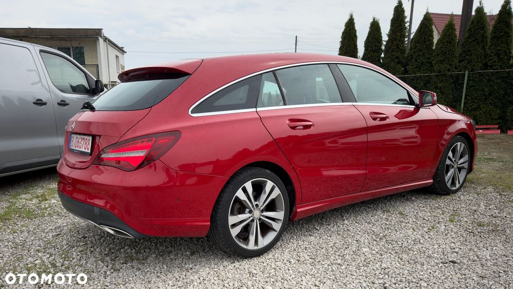 Mercedes-Benz CLA 200 d Urban - 3