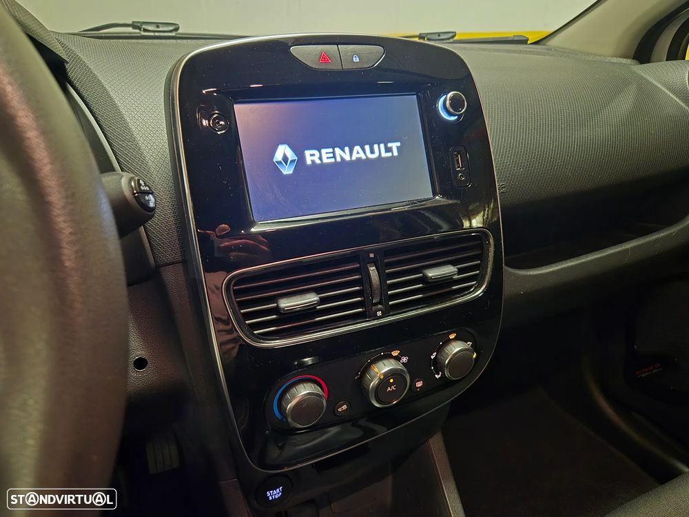 Renault Clio Sport Tourer 0.9 TCE Confort - 16