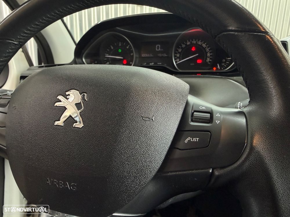 Peugeot 208 1.5 BlueHDi Signature - 22