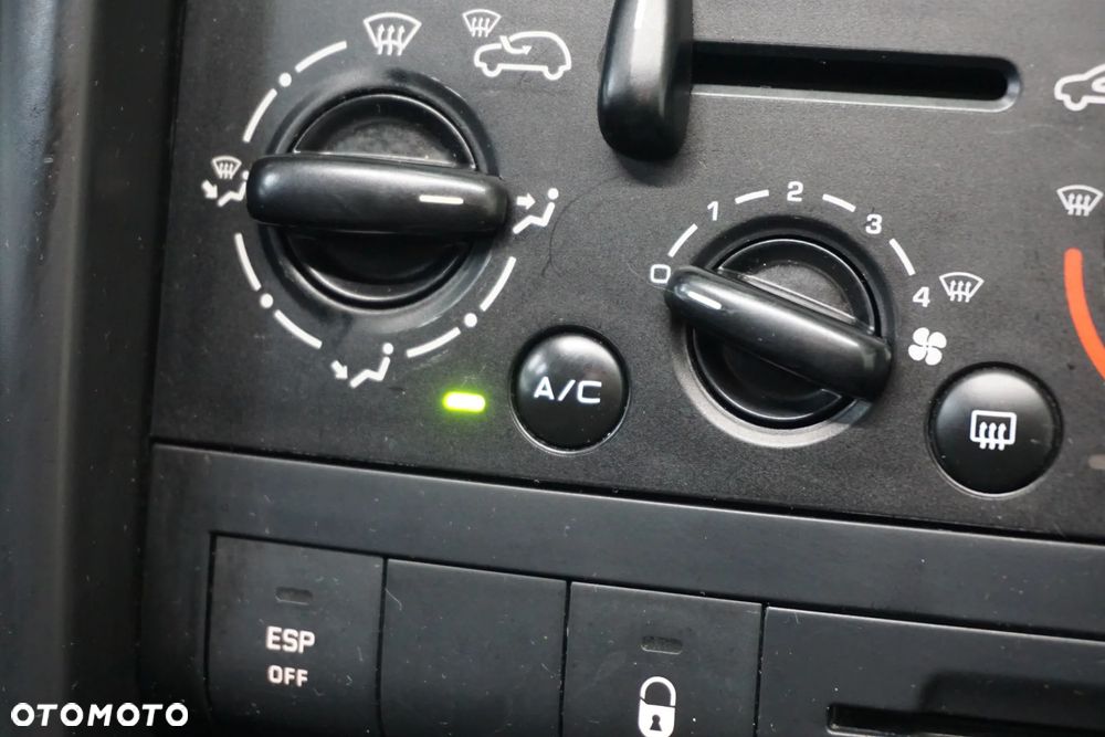 Peugeot 207 1.4 Active - 35