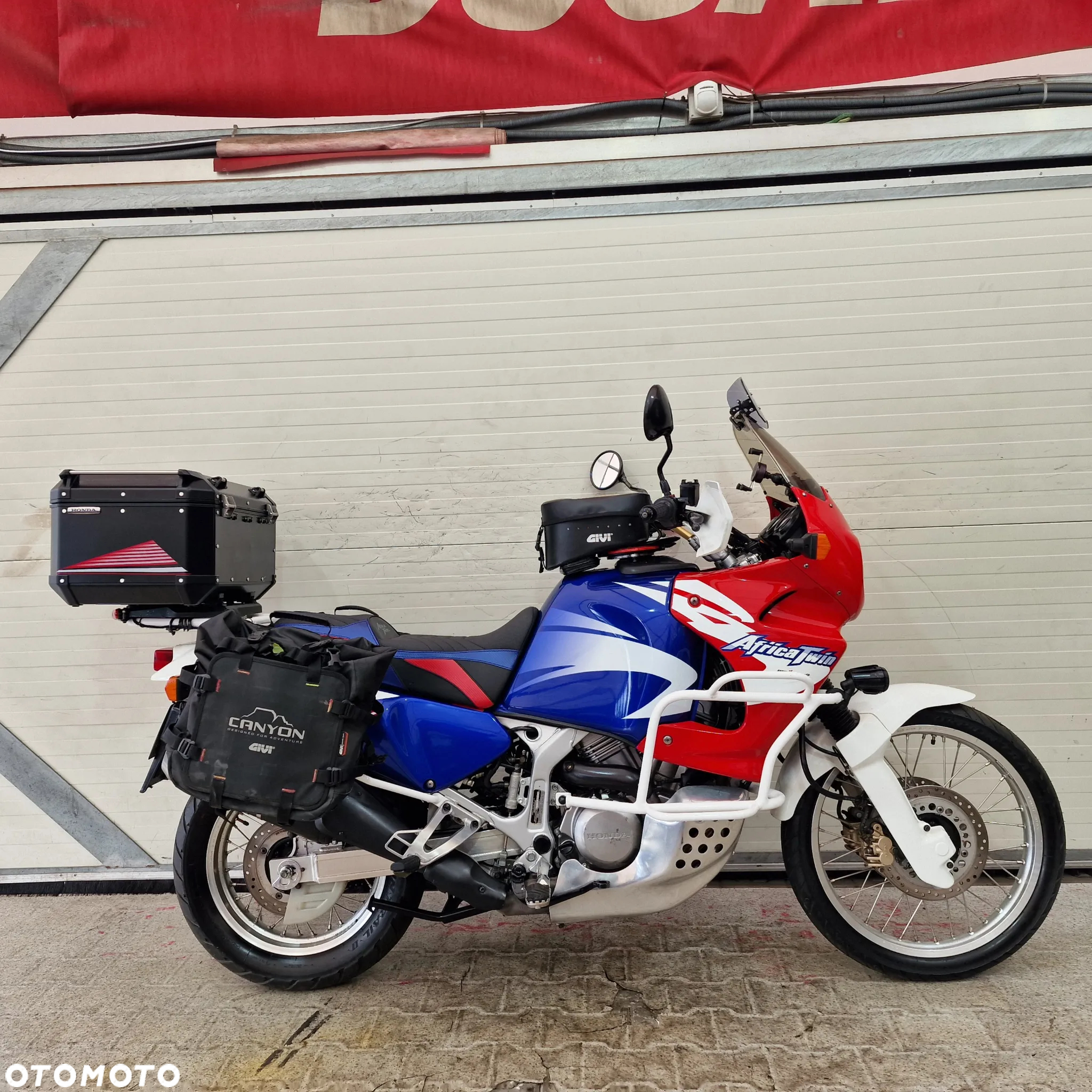 Honda XRV - 22
