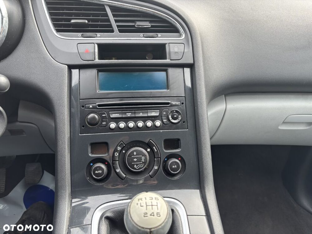 Peugeot 5008 HDI FAP 110 Premium - 5