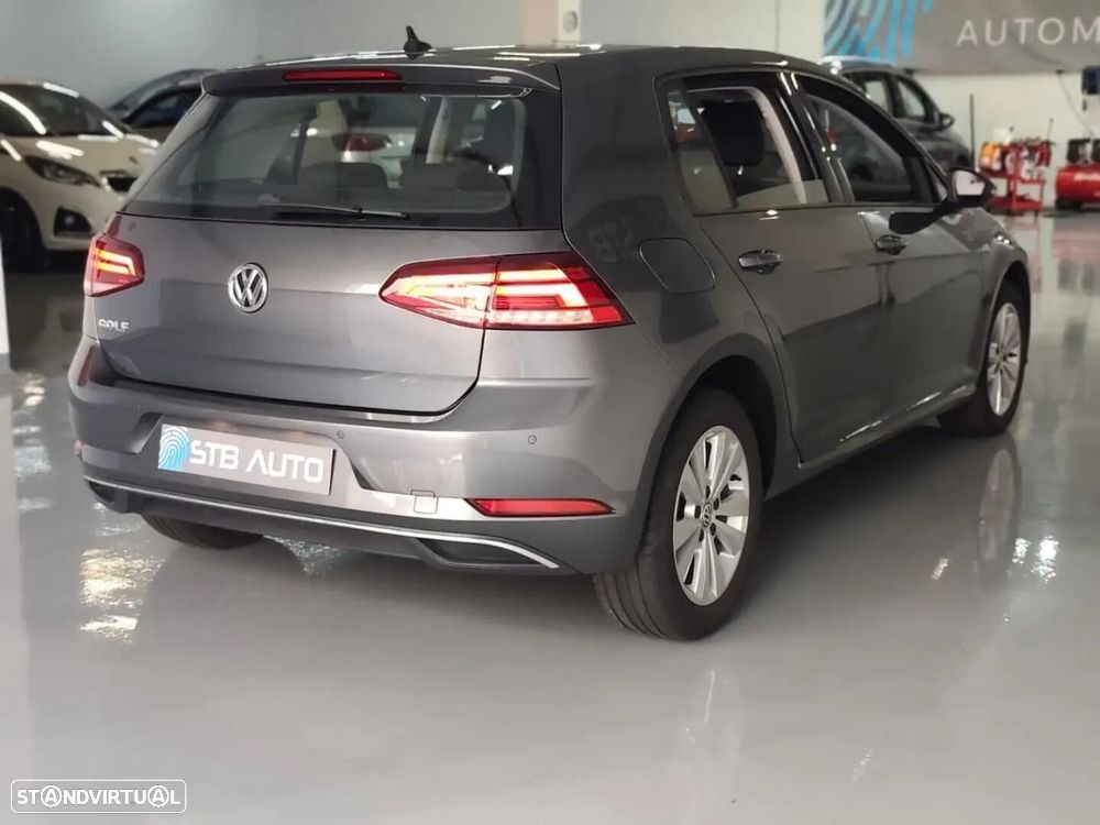 VW Golf - 21