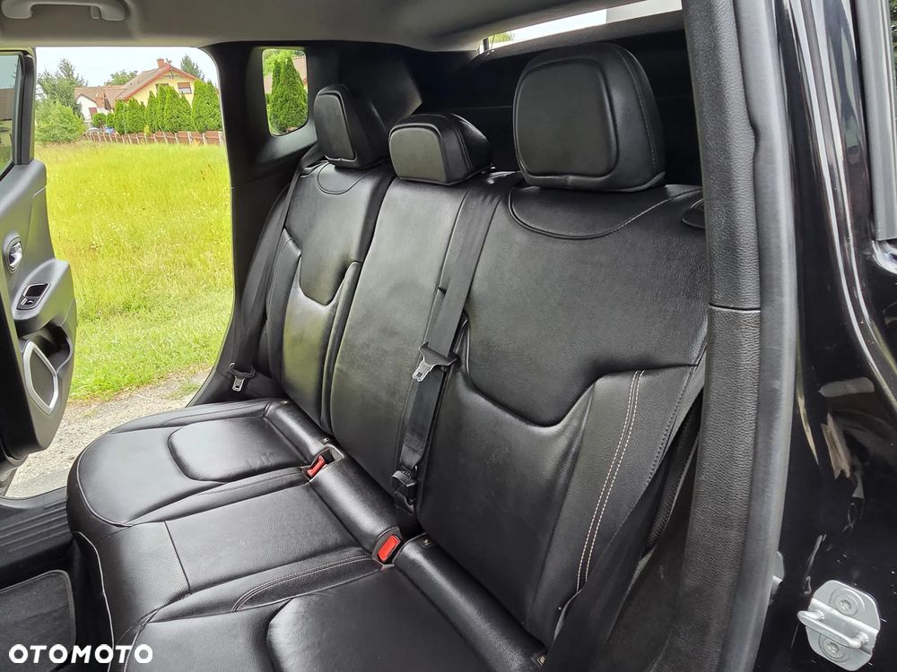 Jeep Renegade 1.4 MultiAir Limited FWD S&S - 30