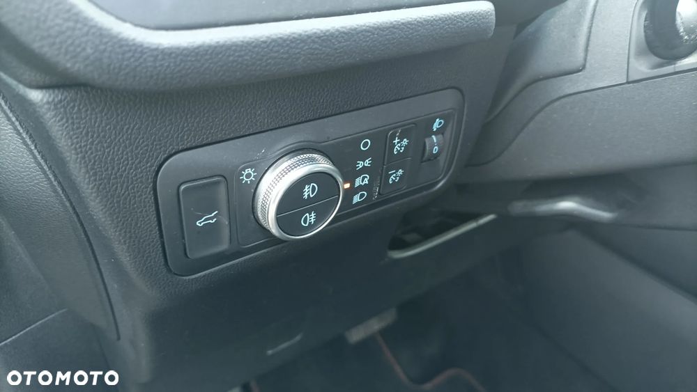 Ford Kuga 2.5 FHEV FWD ST-Line - 19