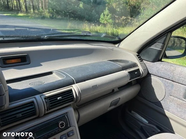 Land Rover Freelander 2.0 D - 12