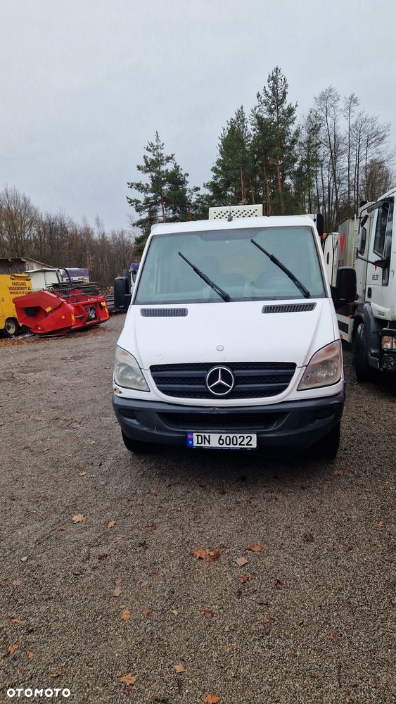 Mercedes-Benz Sprinter - 11