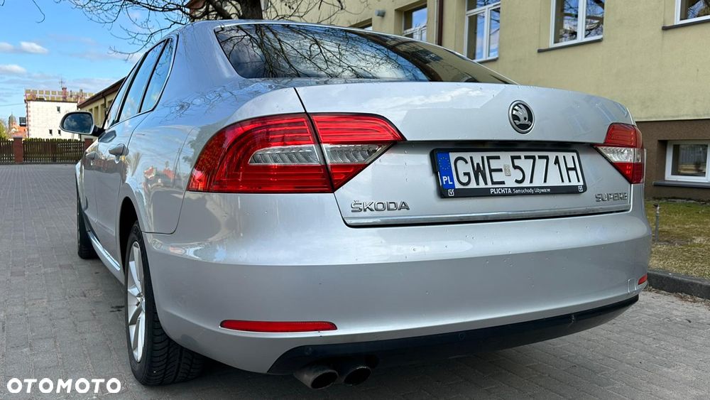 Skoda Superb 2.0 TDI Ambition - 12