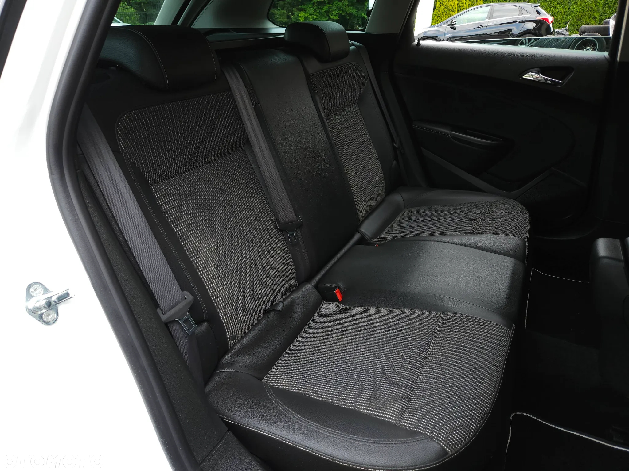 Opel Astra 1.4 Turbo Cosmo - 38