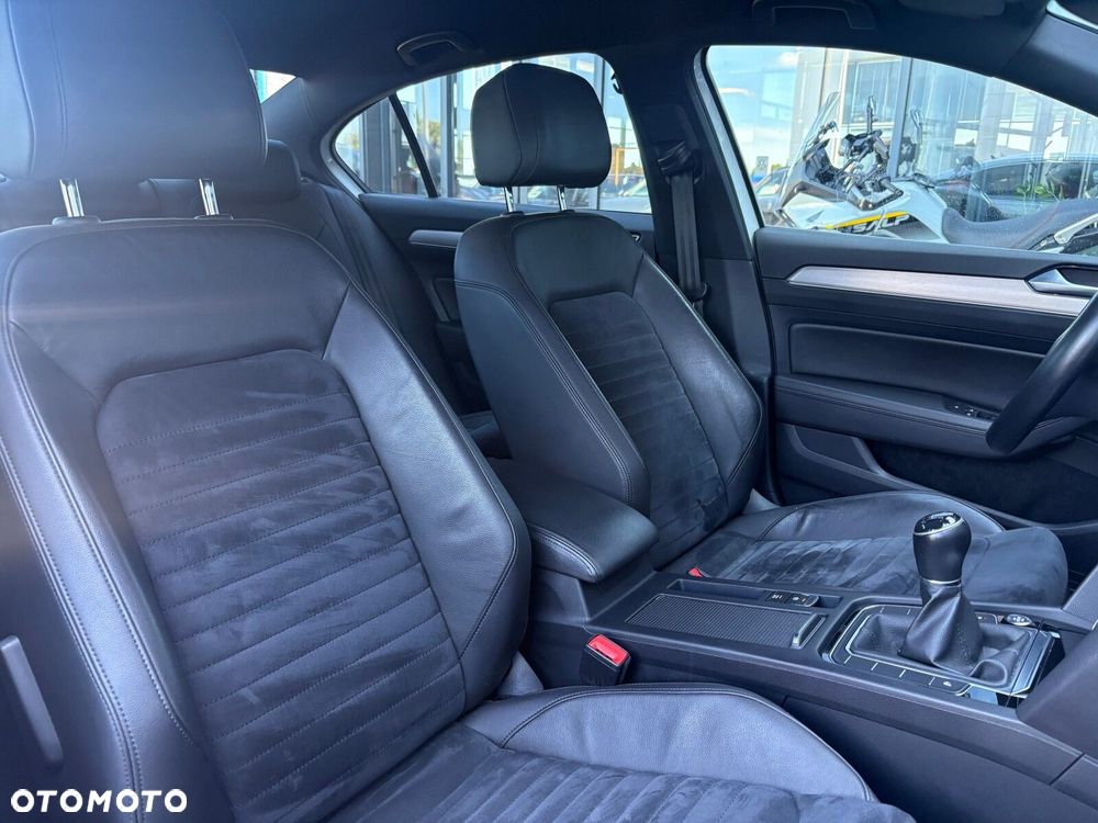 Volkswagen Passat - 18