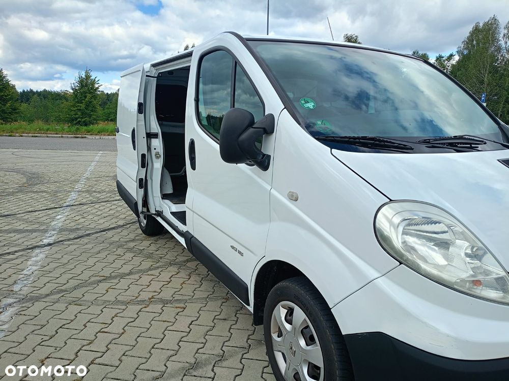 Renault Trafic - 22