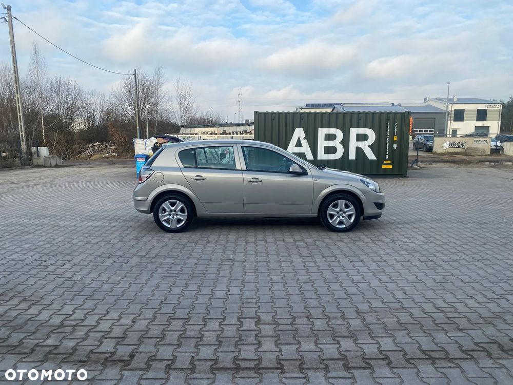 Opel Astra 1.4 Enjoy - 16