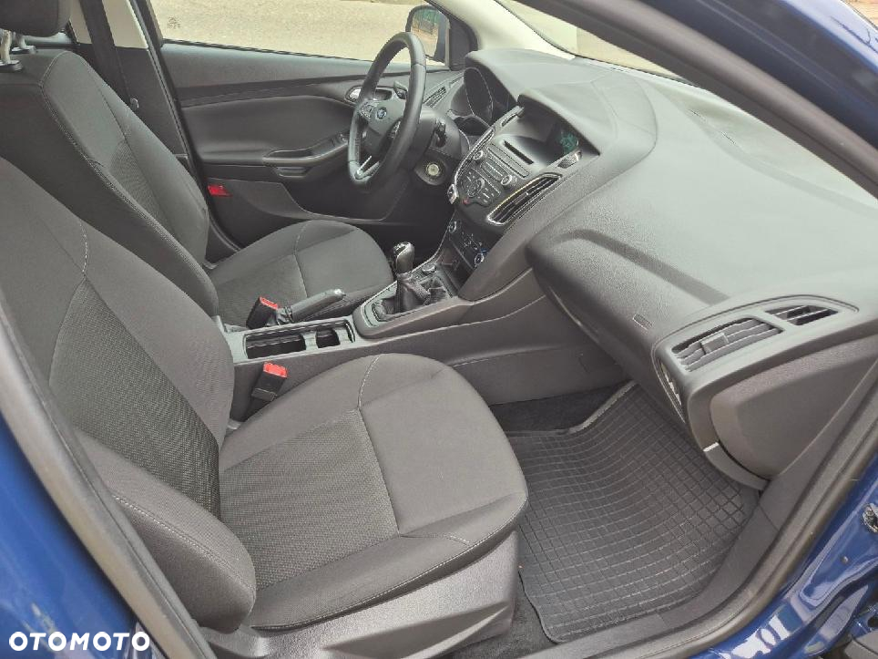 Ford Focus 1.6 Trend - 13
