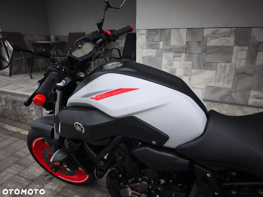 Yamaha MT - 13