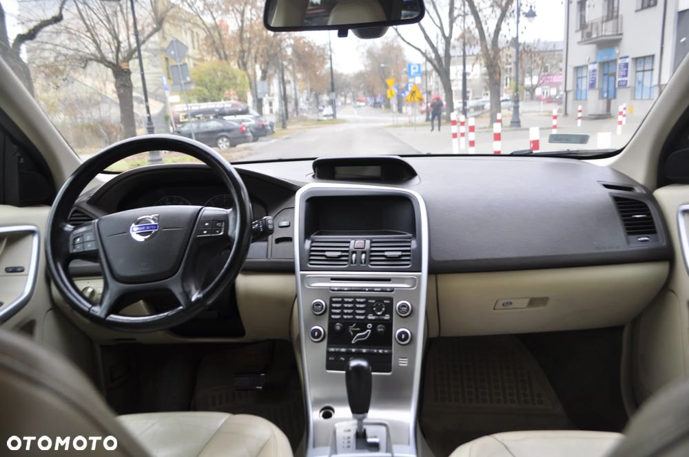 Volvo XC 60 2.4D AWD - 10