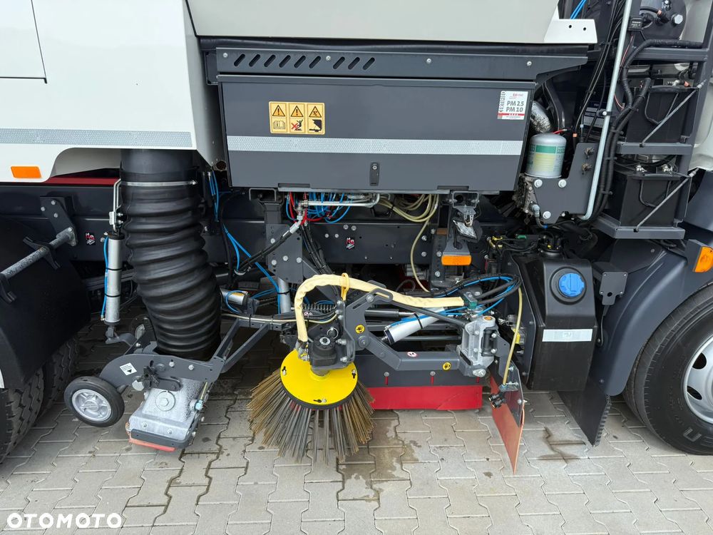 Volvo VOLVO FL 15.250 Euro 6 // zamiatarka JOHNSTON VT652 // odkurzacz , polewaczka - 19