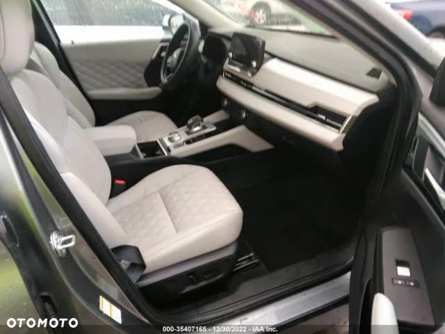 Mitsubishi Outlander - 38