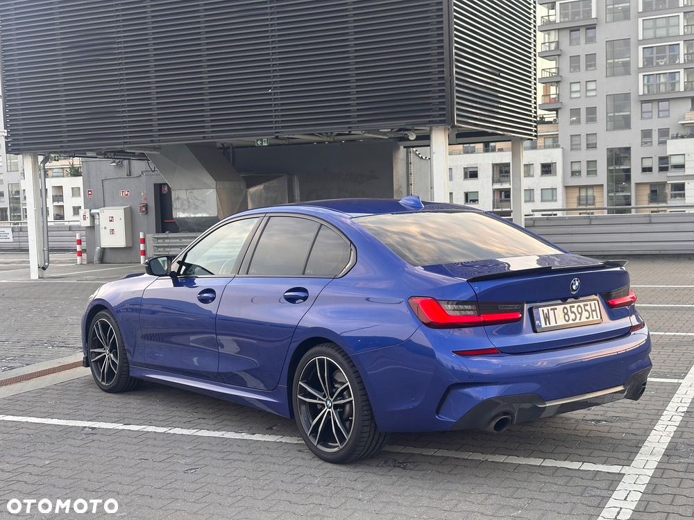 BMW Seria 3 330i xDrive M Sport - 10