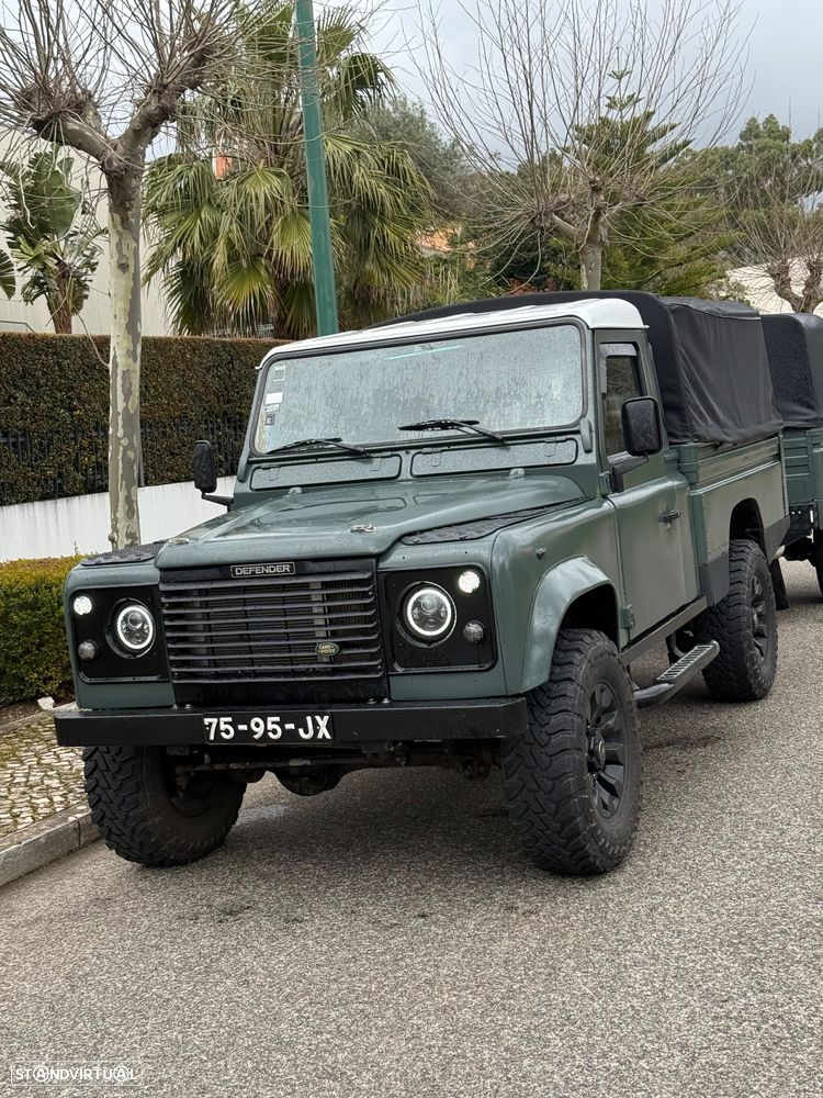 Land Rover Defender 110 SE - 21