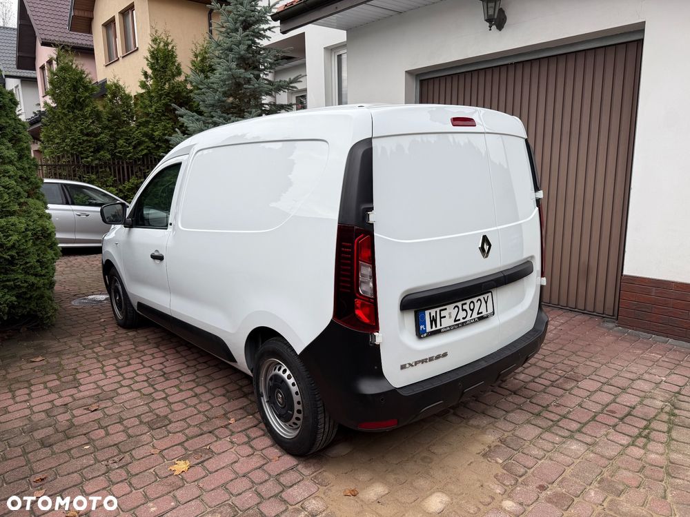 Renault Express - 4