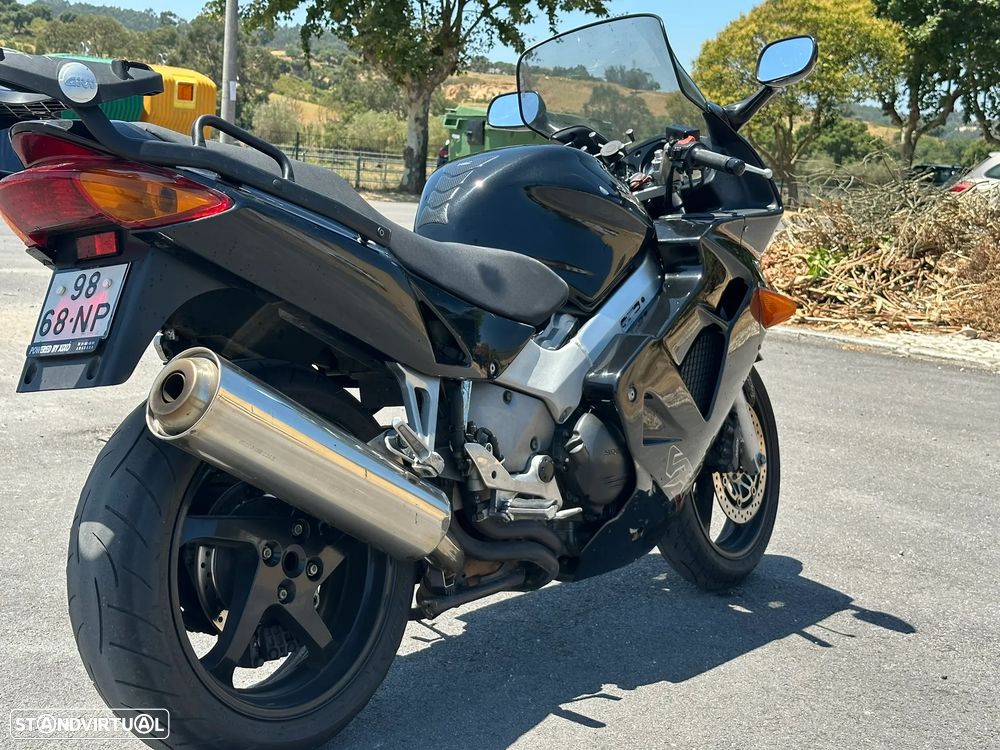 Honda VFR FI - 5