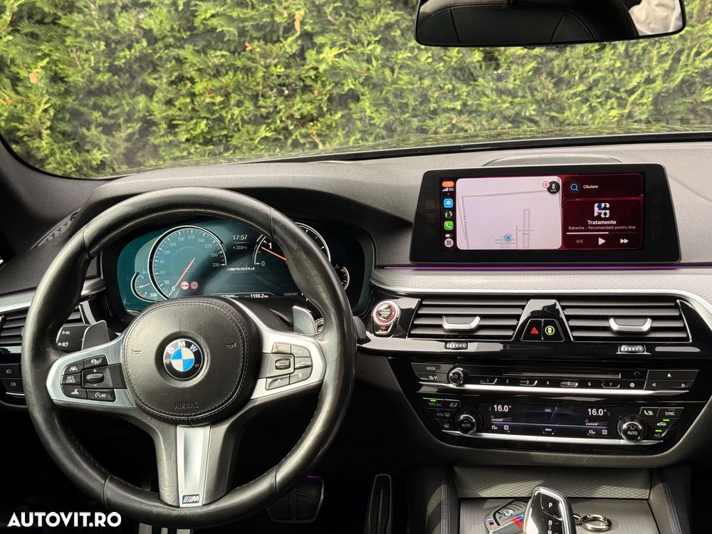 BMW Seria 5 530d xDrive AT - 12