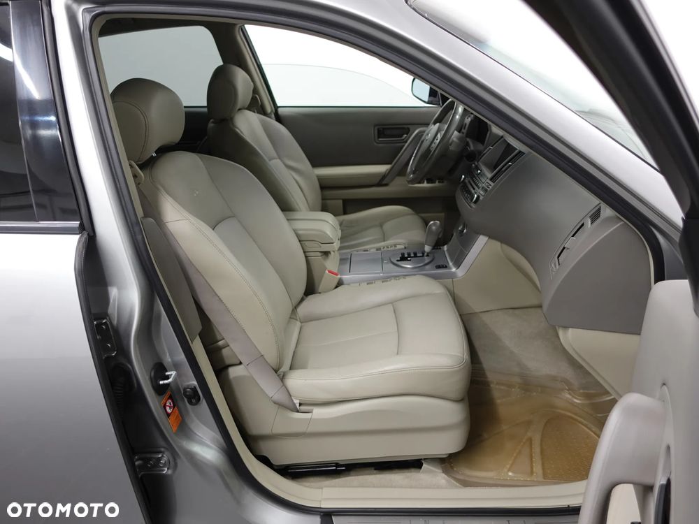 Infiniti FX FX35 - 27