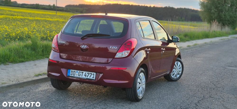 Hyundai i20 - 12