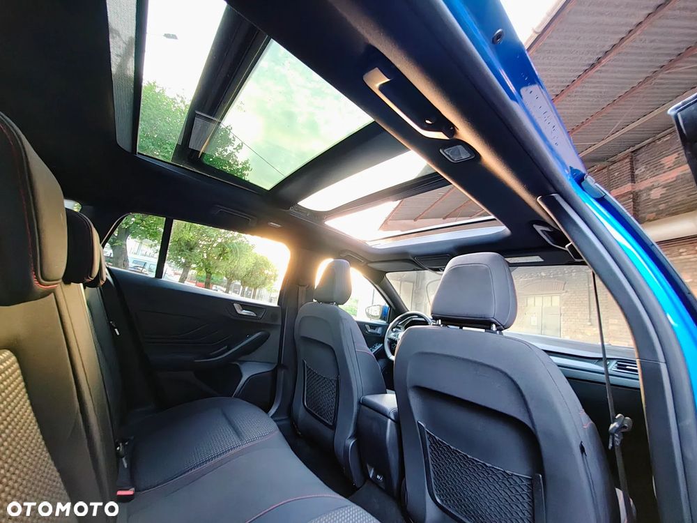 Ford Focus 1.5 EcoBlue Start-Stopp-System ST-LINE - 22