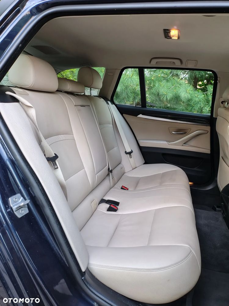 BMW Seria 5 518d Luxury Line - 15