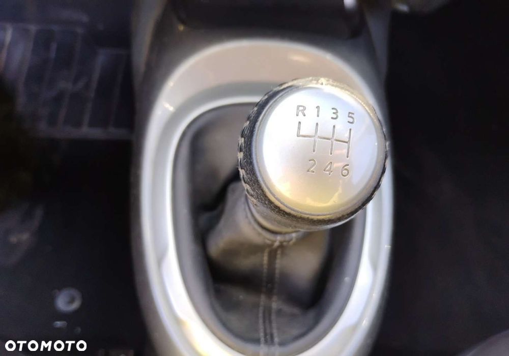 Nissan Juke - 16