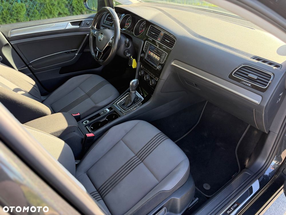 Volkswagen Golf 1.2 TSI BlueMotion Technology DSG Allstar - 26