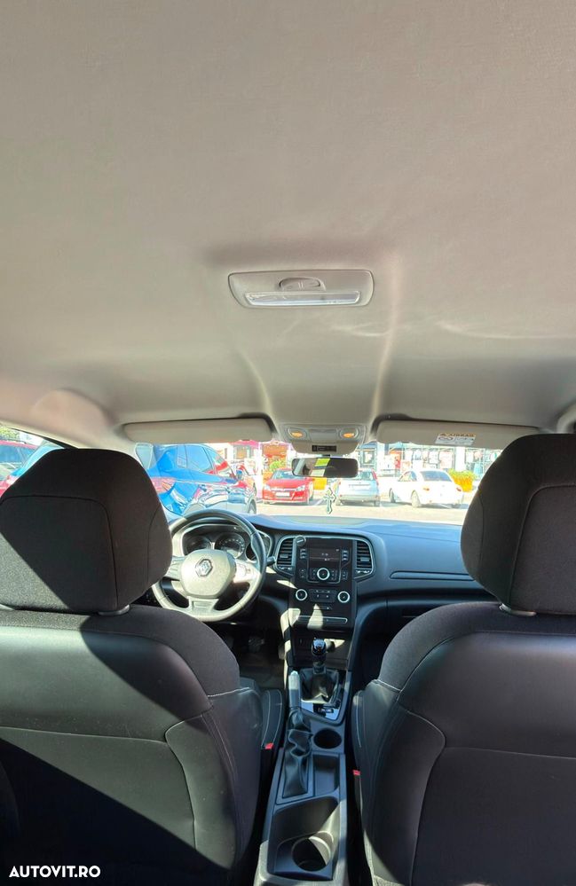 Renault Megane - 5