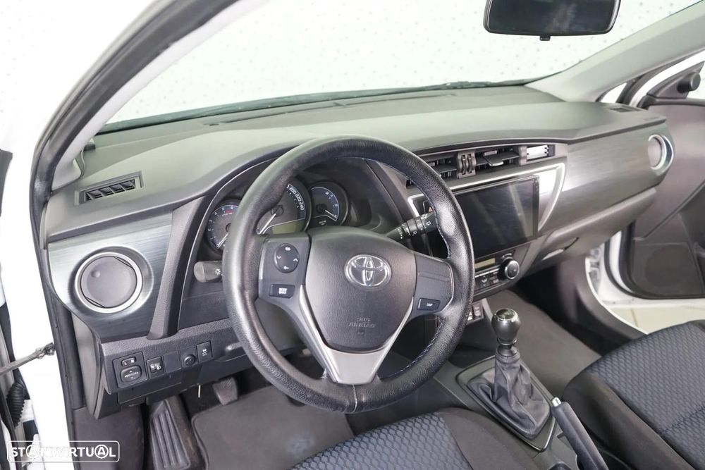 Toyota Auris 1.4 D-4D Comfort - 11