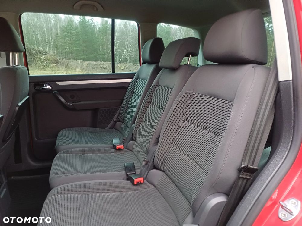 Volkswagen Touran 1.9 TDI Highline - 27