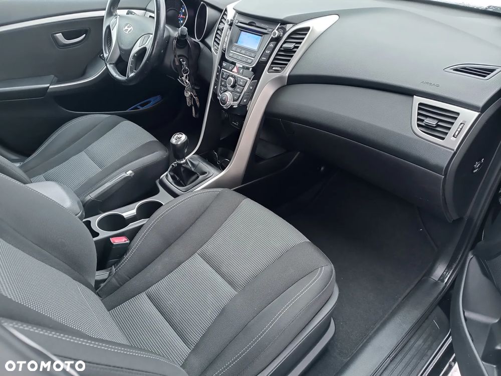 Hyundai i30 i30cw 1.4 Fifa World Cup Edition - 18