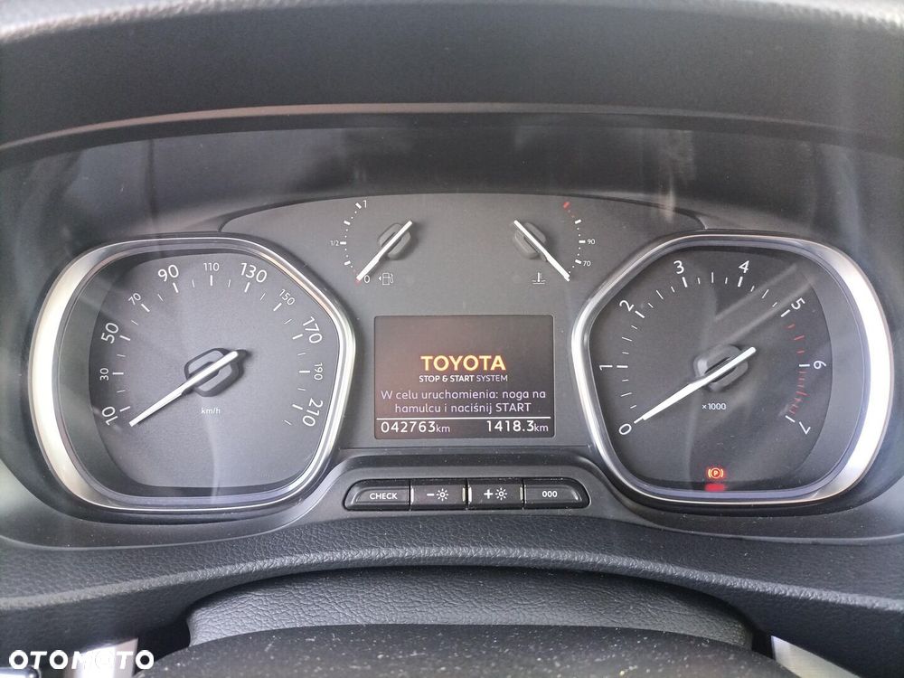Toyota Proace Verso 2.0 D4-D Medium VIP - 20