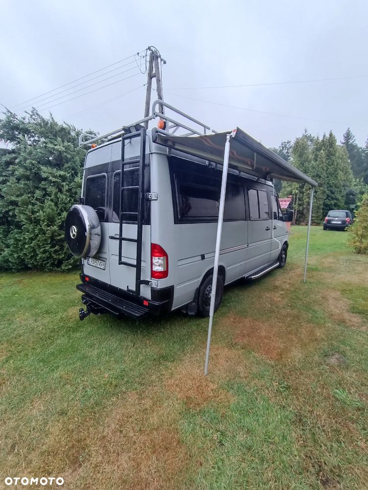 Mercedes-Benz Sprinter - 4