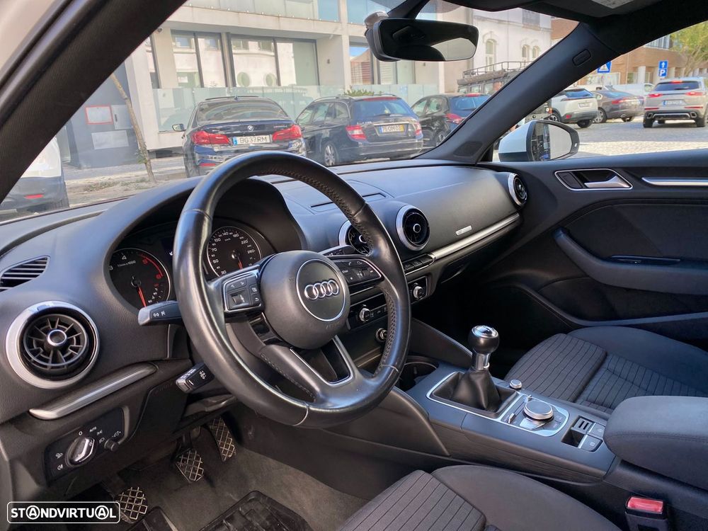 Audi A3 Limousine 1.6 TDI S-line - 12