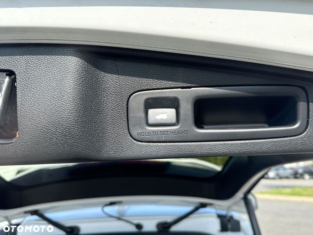 Honda CR-V 1.5 Executive (Honda Connect+) CVT - 23