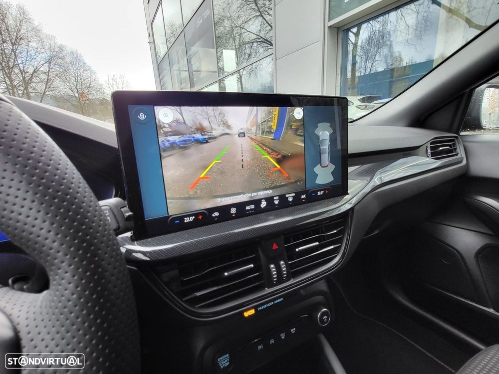 Ford Focus 1.0 EcoBoost MHEV ST-Line X - 18