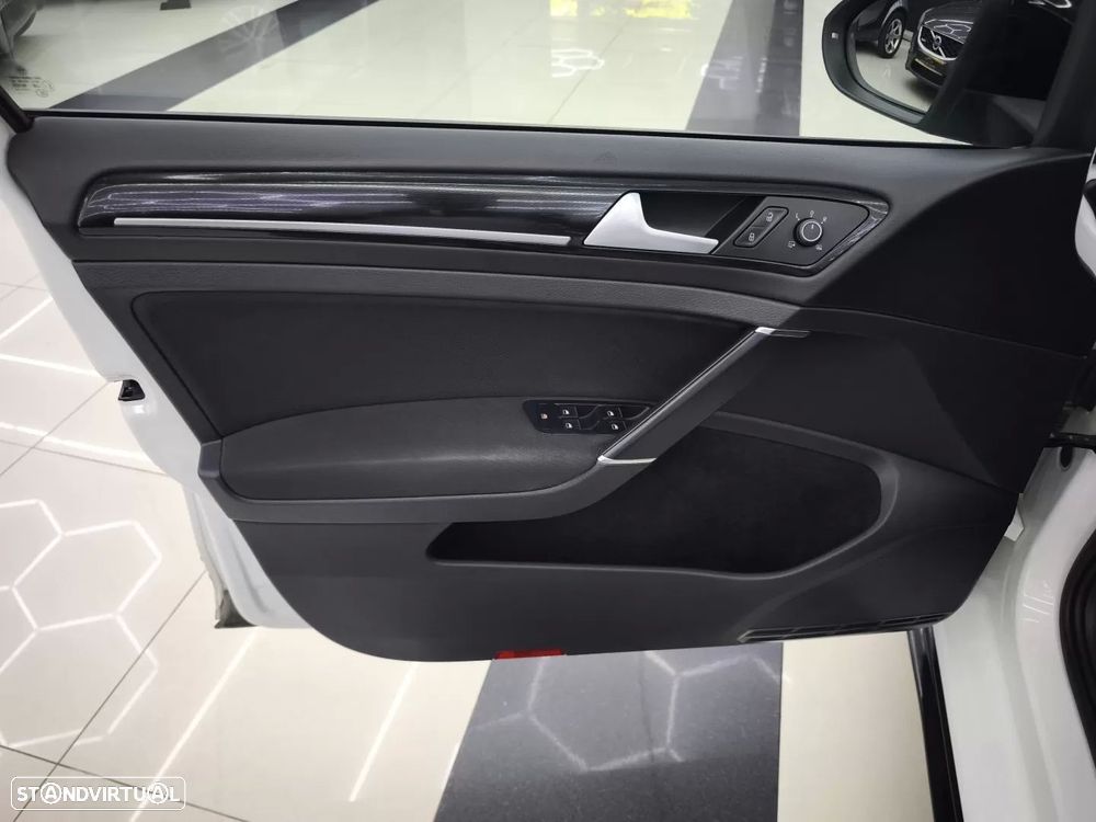 VW Golf 2.0 TDI GTD DSG - 18