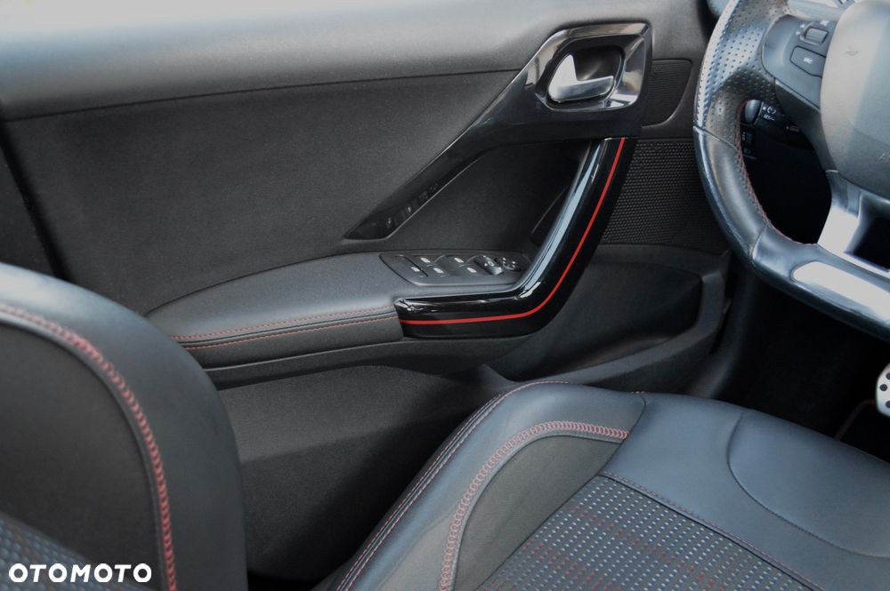 Peugeot 2008 BlueHDi FAP 120 STOP & START GT-Line Edition - 22