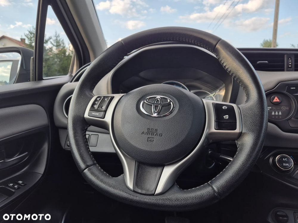 Toyota Yaris 1.5 VVT-i Style - 8