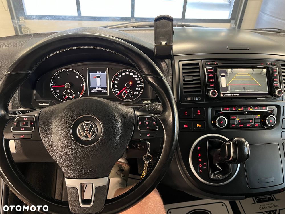 Volkswagen Multivan - 15
