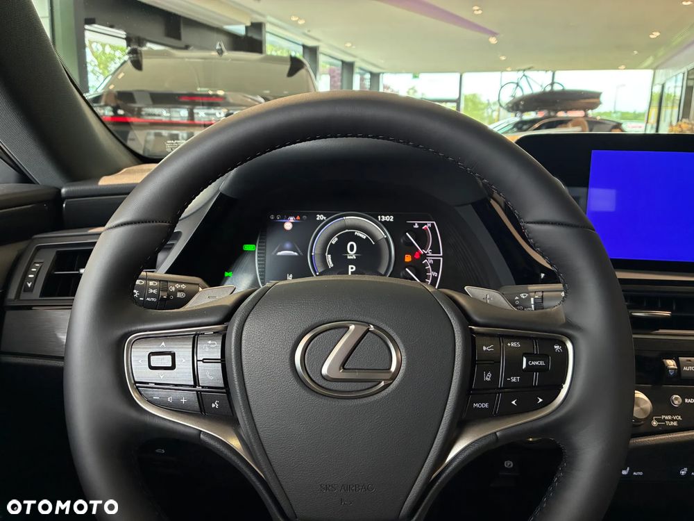 Lexus ES 300h Business Edition - 10